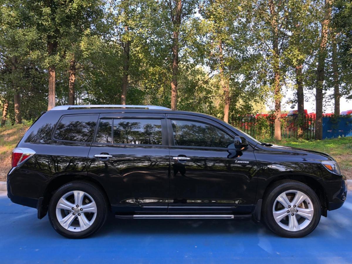 【济南】2009年11月 丰田 汉兰达 2009款 2.7l 两驱7座至尊版 自动档