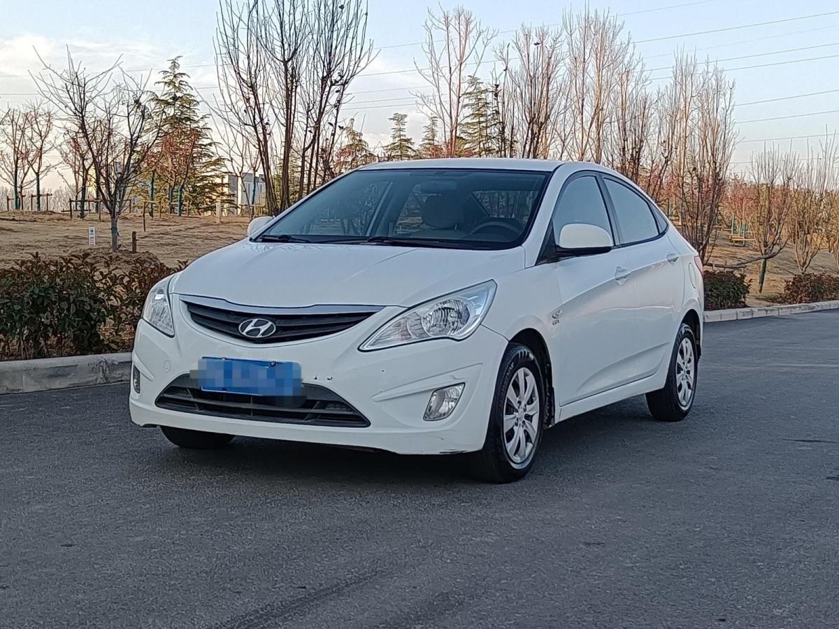 现代 瑞纳  2010款 三厢 1.4l 自动舒适型gs图片