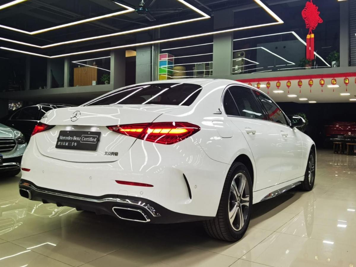 奔驰C260L2022款落地价,奔驰a180l2020款落地价 2021年12月奔驰 奔驰c级 2022款 c 200 l 运动版