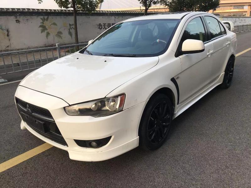 三菱 翼神  2012款 致炫版 2.0l 手动豪华型图片