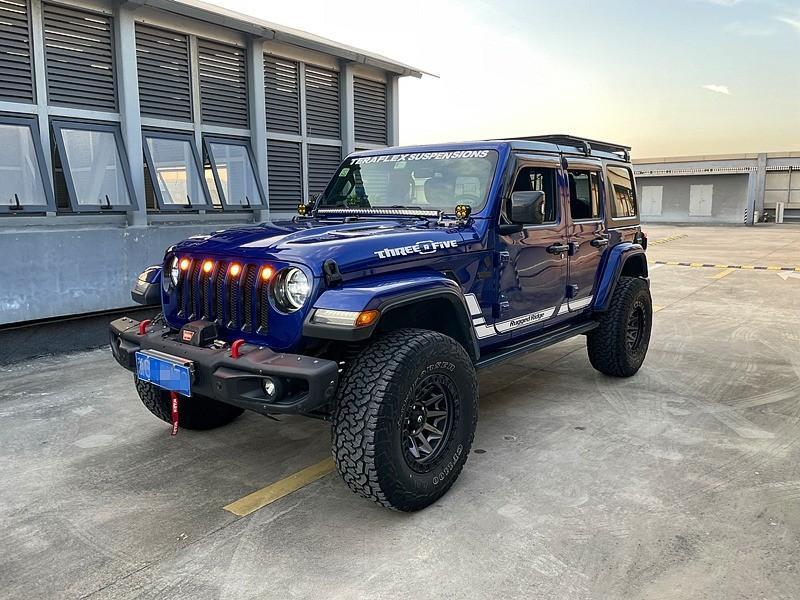 jeep 牧马人 2019款 2.0t sahara 四门炫顶版图片