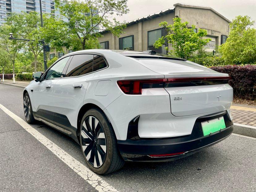 Polestar極星 Polestar 4  2024款 單電機標(biāo)準(zhǔn)續(xù)航PLUS圖片