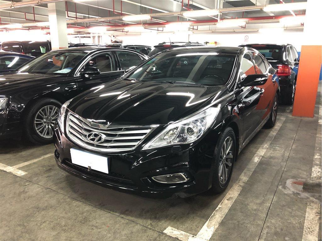 上海2014年6月现代君爵2011款24l旗舰型黑色自动档