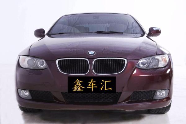 宝马 宝马3系  2010款 320i 2.0L 豪华型(国产改进口)