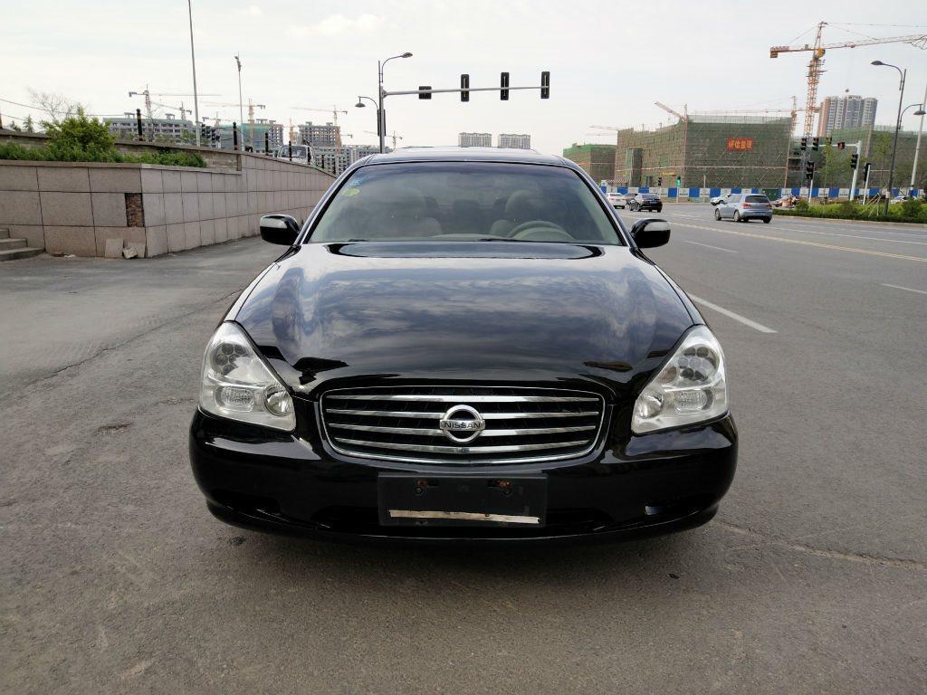 潍坊2004年7月日产西玛2004款45cima黑色自动档