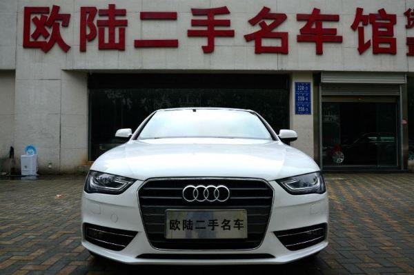 奥迪 奥迪A4L  2015款 A4L 2.0T FSI 无级 35 TFSI 标准型