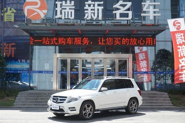 奔驰 奔驰GLK级  2015款 GLK300 4MATIC 3.0 时尚型 极致版