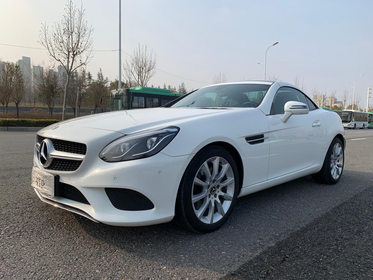 郑州2018年10月奔驰奔驰slc级2018款slc260动感型白色手自一体