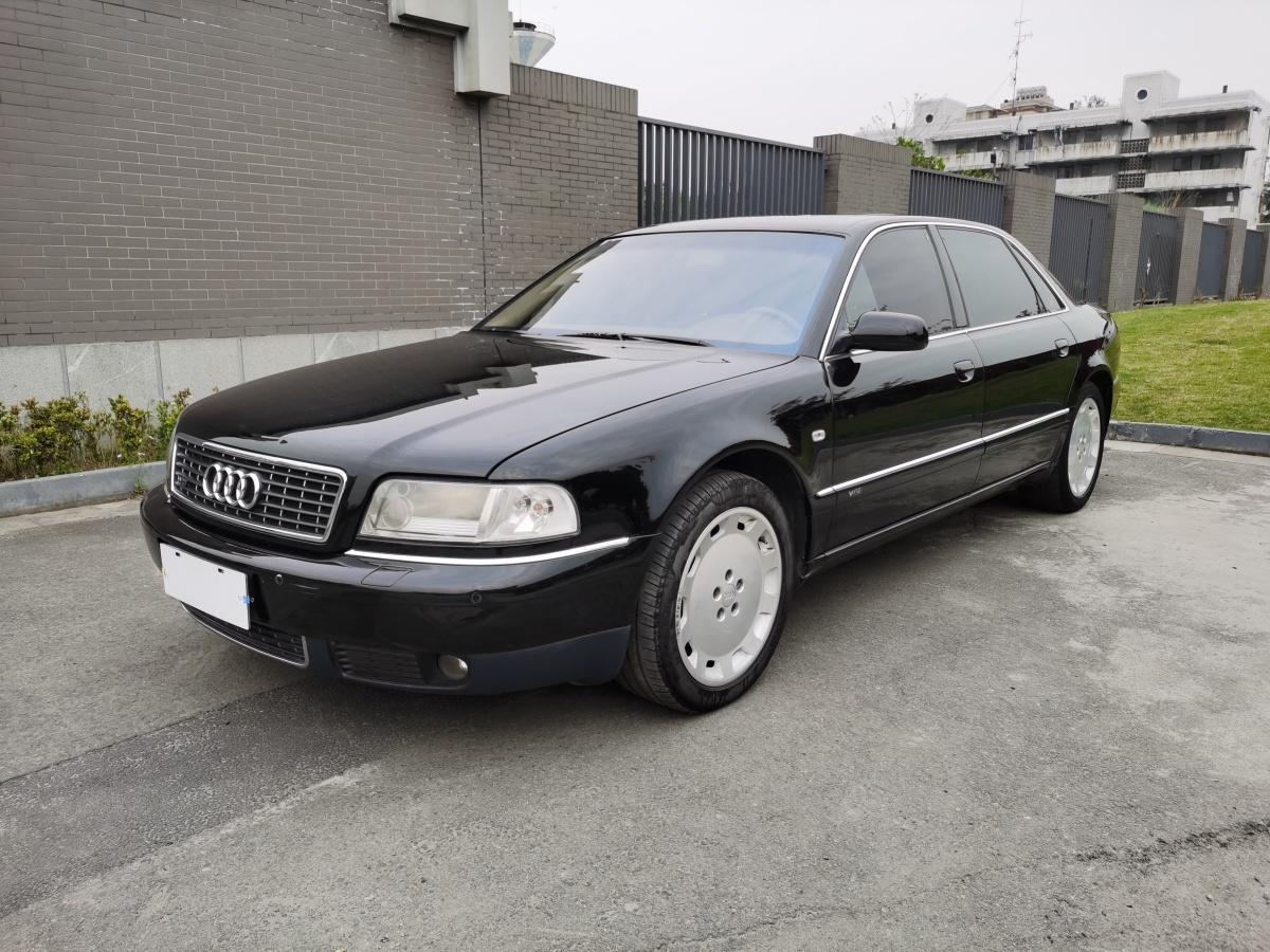 成都2002年7月奥迪奥迪a82003款60l自动黑色自动档