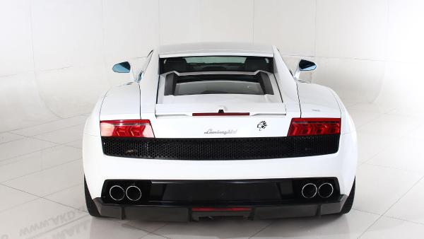 【深圳】2010年08月 众泰 008 2款 兰博基尼lp560-4 白色 自动档