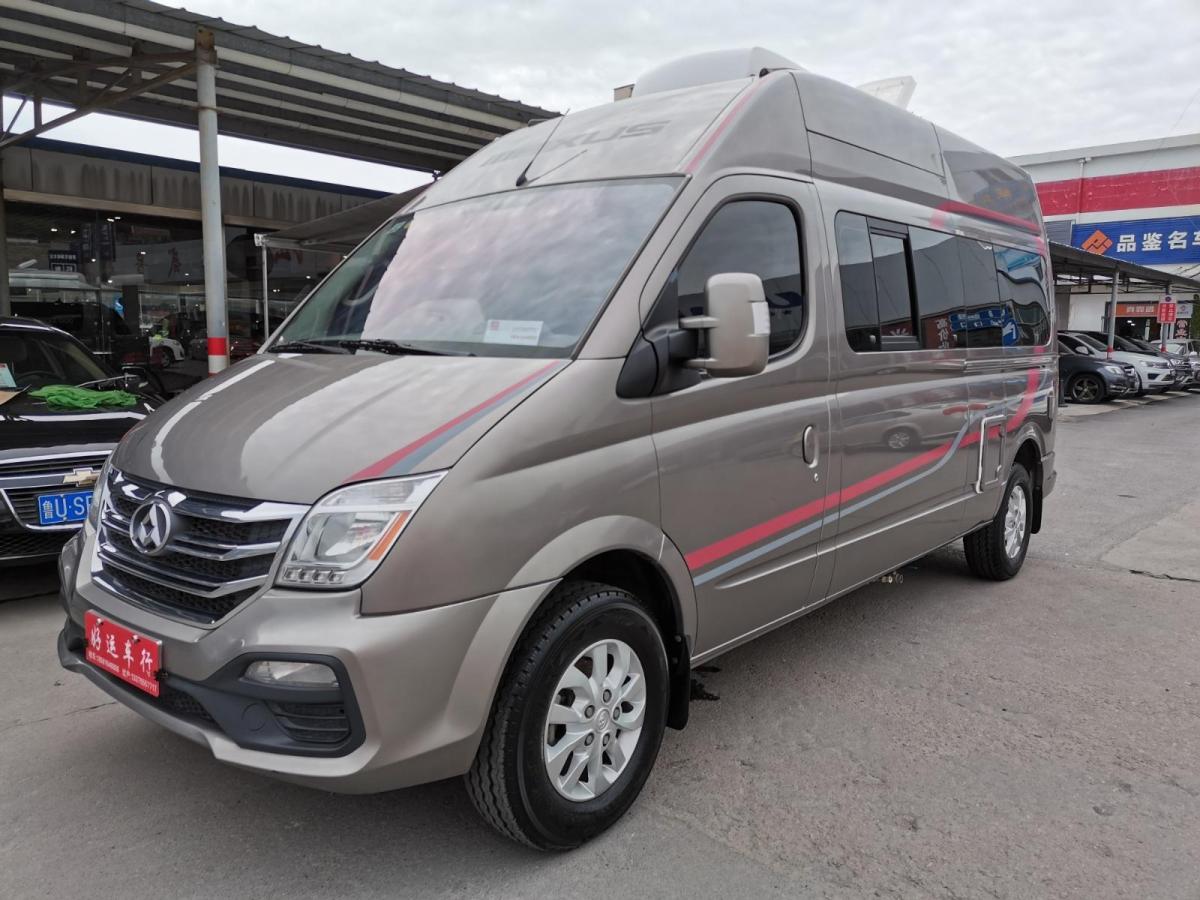 青岛2018年9月上汽大通maxusrv80b型旅居房车香槟色自动档