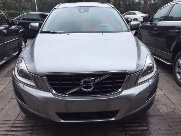 沃尔沃 XC60  2012款 2.0T 舒适版 两驱