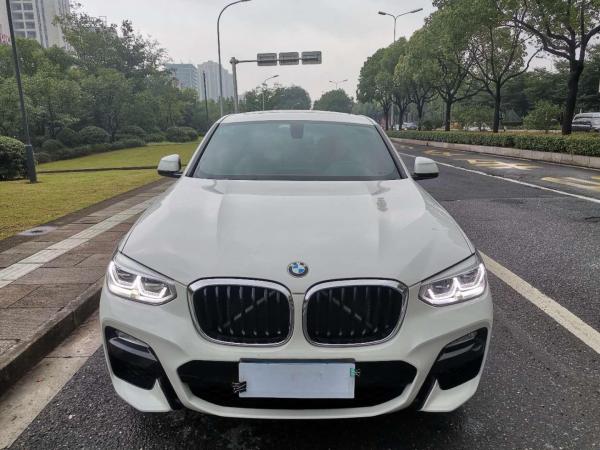 宝马 宝马X4  2019款 xDrive25i M运动套装