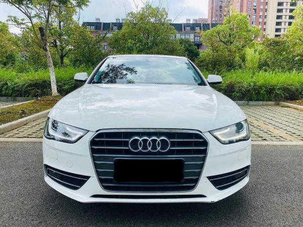 奥迪 奥迪A4L  2015款 35 TFSI 自动舒适型