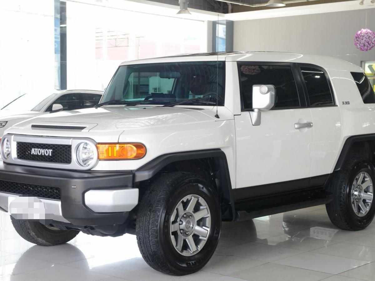 荆门2018年5月丰田fj酷路泽2013款40l白色自动档