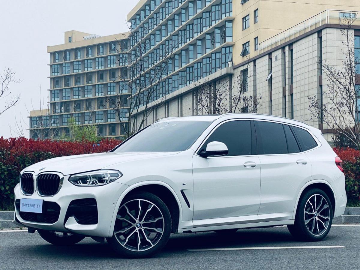 南京2021年3月宝马宝马x32020款xdrive30i领先型m运动套装白色自动档