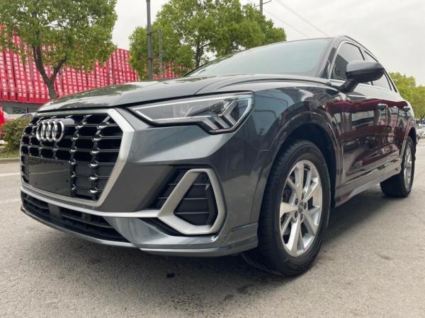 奥迪 奥迪Q3  2019款  35 TFSI 进取动感型