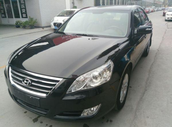 【济南】2010年10月 现代 索纳塔 领翔 2.0 gls 豪华型 自动档