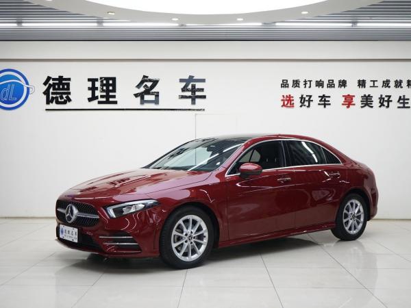 奔驰 奔驰A级  2020款 A 200 L 运动轿车