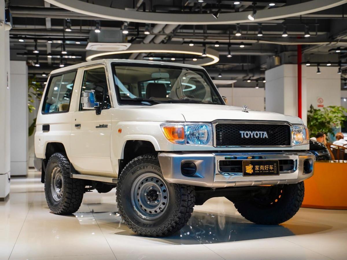 【上海】2015年2月 丰田 兰德酷路泽 lc71 4.0手动 手动挡