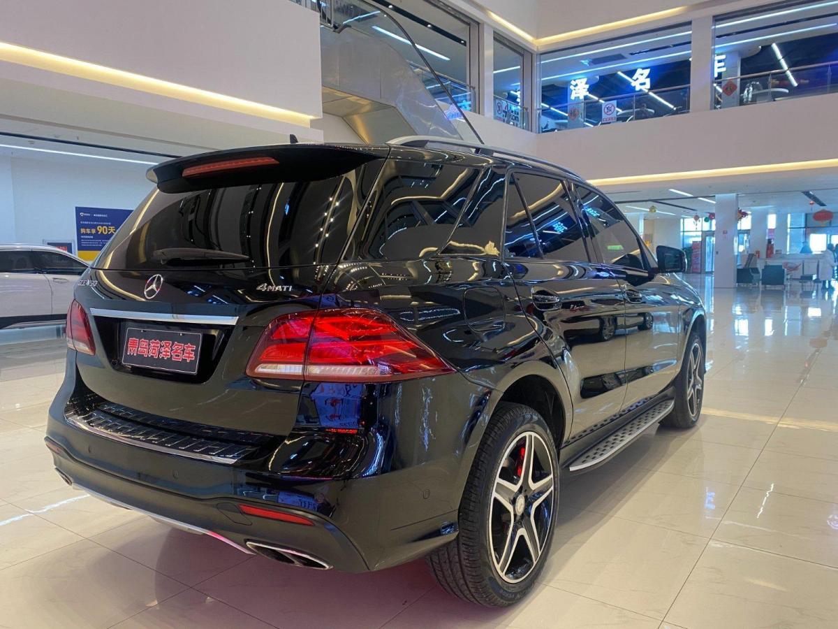 青岛2017年6月奔驰奔驰gle2017款gle450amg4matic黑色自动档