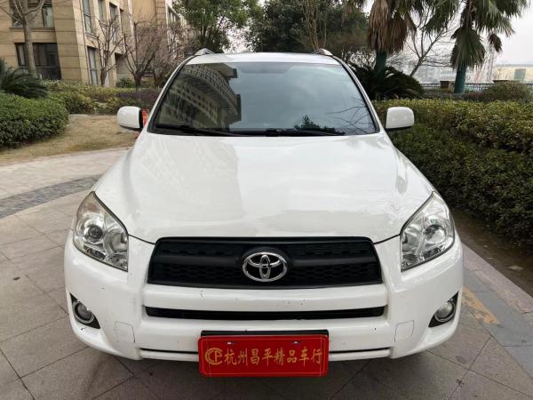 丰田 RAV4荣放  2011款 2.0L 自动经典版