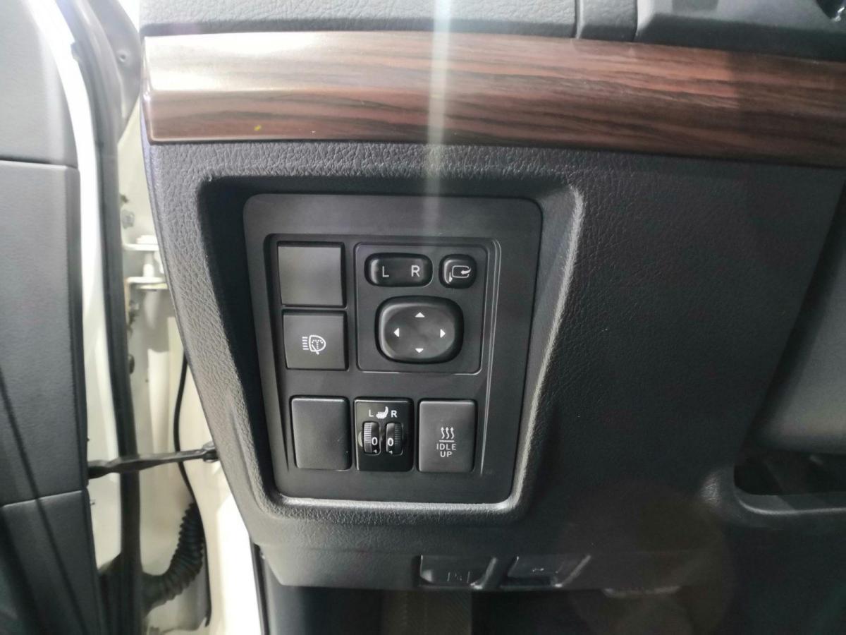 丰田 普拉多 普拉多(平行进口) 2019款 普拉多 3.0T 柴油 TX-L 两气 外挂 18铝轮(中东)图片