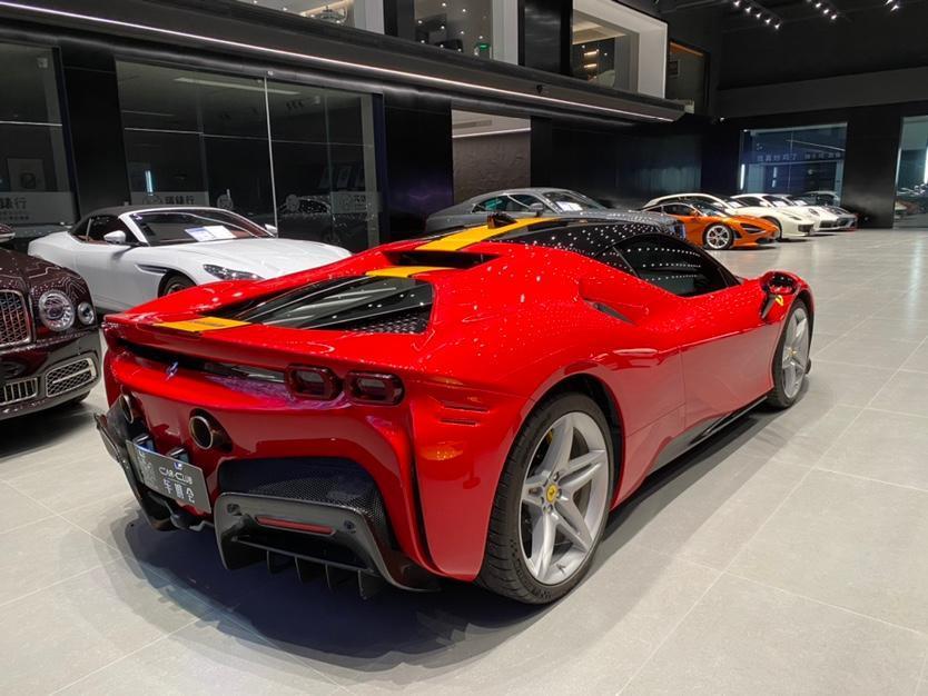 法拉利 SF90 Stradale  2020款 3.9T 標(biāo)準(zhǔn)版圖片