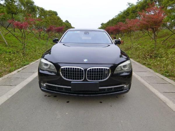 宝马 宝马7系  2009款 740Li 3.0T 豪华型