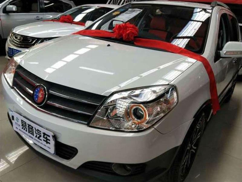 上海2013年10月吉利金鹰cross15手动豪华型白色手动挡