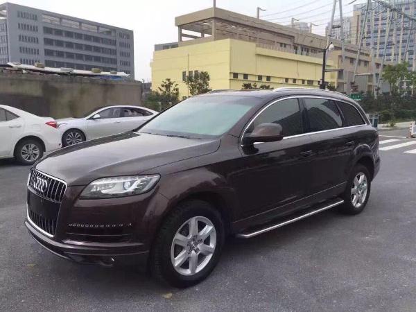 奥迪 奥迪Q7  2014款 Q7 3.0 TDI 35 TDI 专享型