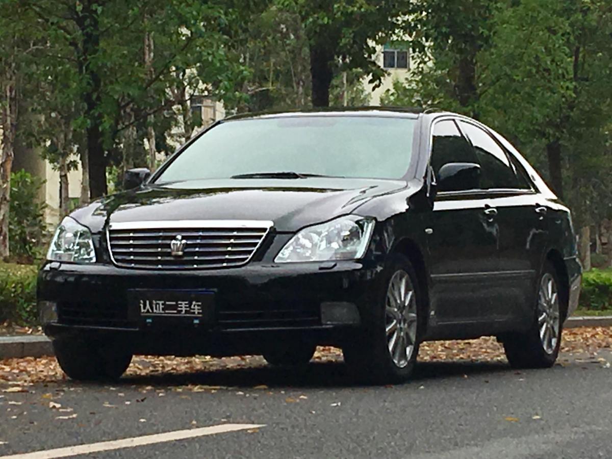 东莞2005年4月丰田皇冠2005款30lroyalsaloongvip黑色自动档