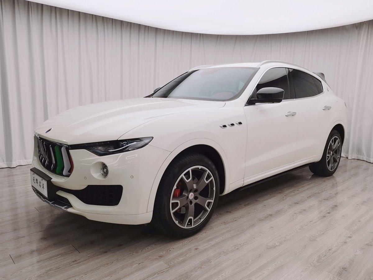 上海2017年6月玛莎拉蒂levante2016款30tlevante白色手自一体