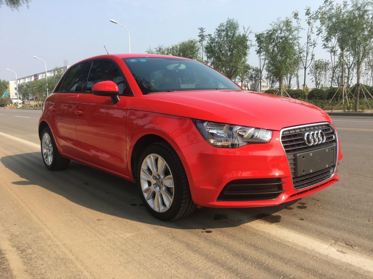 济宁2015年11月奥迪奥迪a12014款30tfsisportback时尚型红色自动档