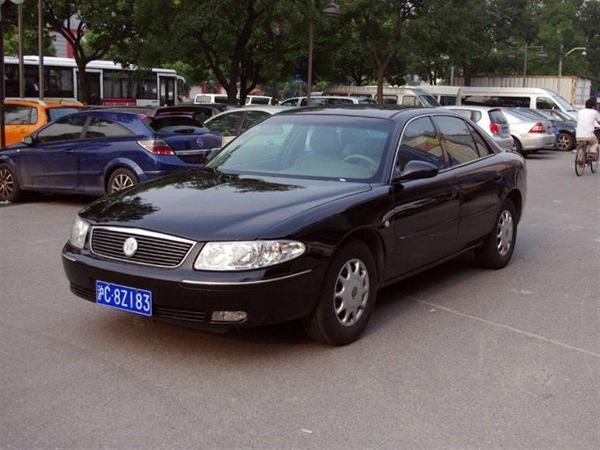 【上海】2003年7月 别克 君威 君威 03款 2.0 手动 黑色 手动挡