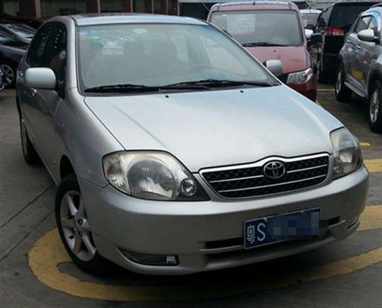 【东莞】2003年6月 丰田 花冠 花冠 2002款 1.8l 自动 灰色 自动档