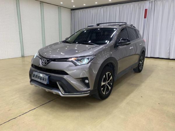 丰田 RAV4荣放  2018款 2.0L CVT两驱风尚X版