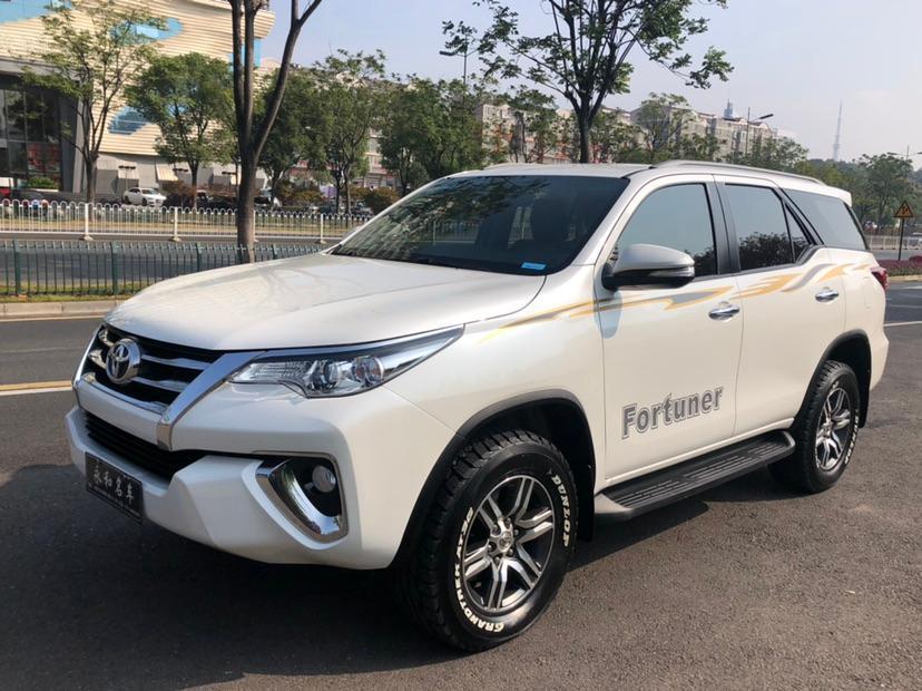 【长沙】2017年7月 丰田 fortuner 2016款 2.7l 中东版 白色 手自一体