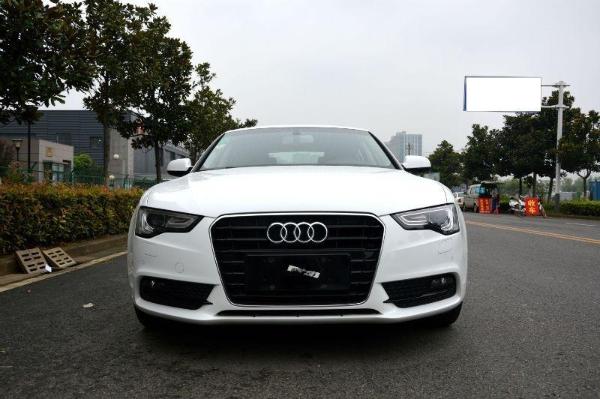 奥迪 奥迪A5  2013款 A5 Sportback 2.0T FSI 40 TFSI 风尚版