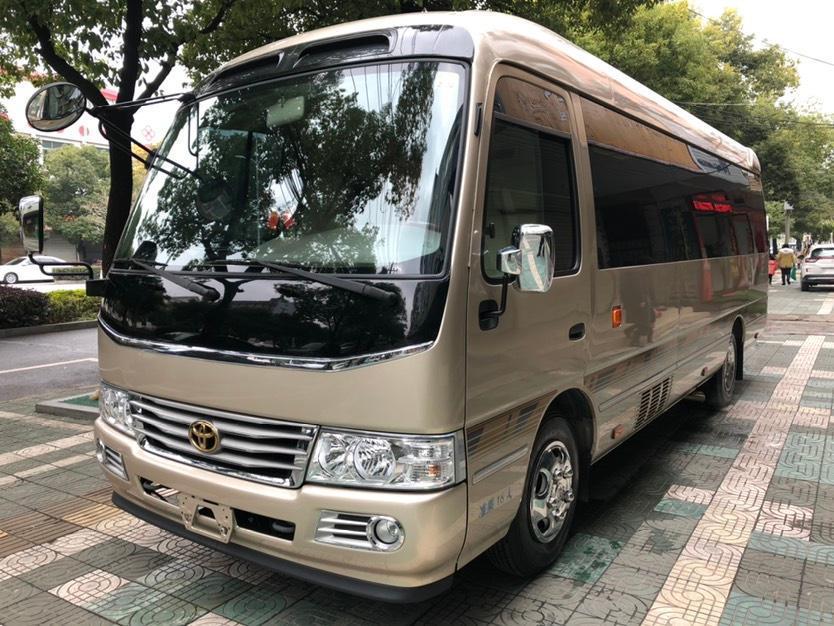 荆州2018年12月丰田考斯特柯斯达40v6豪华版黄色手动挡