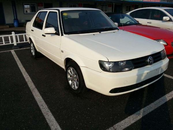 【辽宁】2011年11月 大众 捷达 1.6 伙伴 白色 手动挡