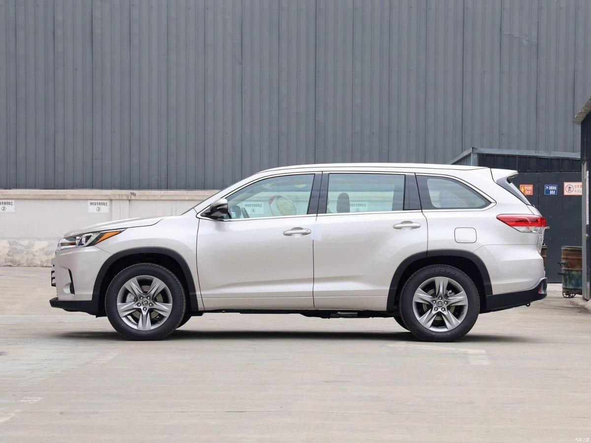 汉兰达5座和7座哪个好(汉兰达5座和7座哪个好四驱还是二驱)