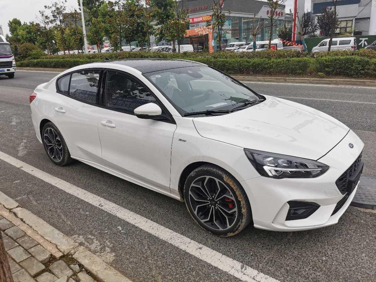 【长沙】2020年7月 福特 福克斯 2020款 三厢 ecoboost 180 自动st