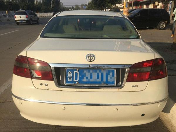 【枣庄】2003年5月 中华 尊驰 2.0 舒适版 白色 手动挡