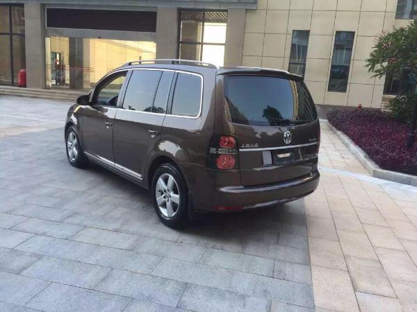 【福建】2012年3月 大众 途安 1.4t 豪华版5座 香槟色 手自一体