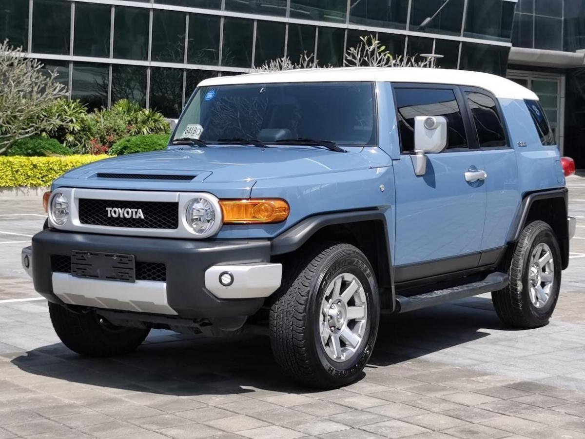 福州2019年12月丰田fj酷路泽2007款40l蓝色自动档