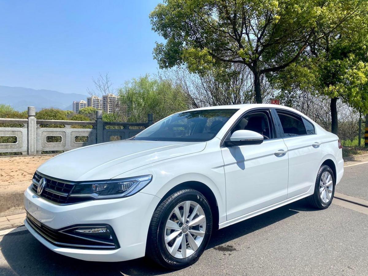 金华2020年8月大众宝来2020款15l自动时尚型白色手自一体