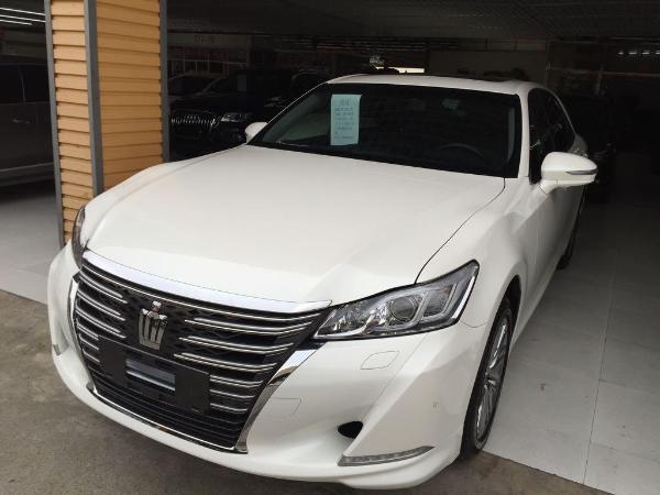 【贵州】2015年11月 丰田 皇冠 2.5 豪华版 白色 手自一体