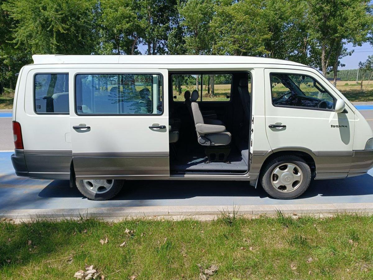 【济南】2011年1月 上汽大通 伊思坦纳 2010款 2.3l 手动型 自动档