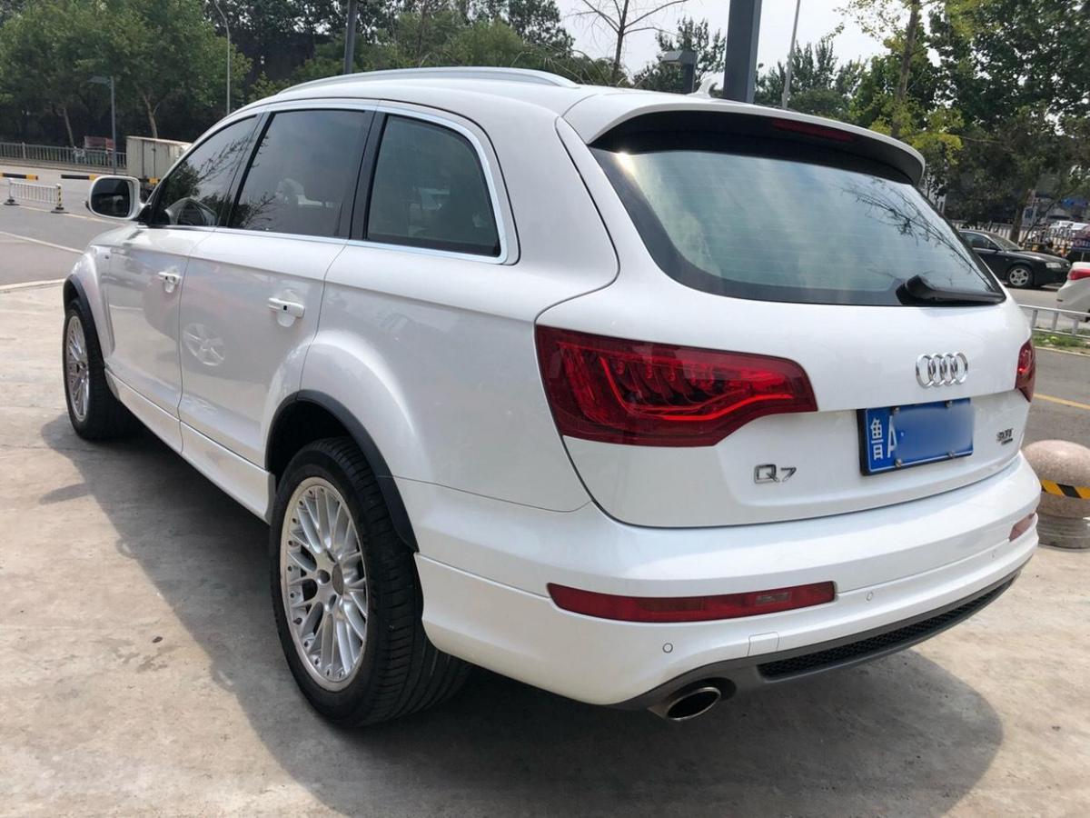 济南2011年8月奥迪奥迪q72011款30tfsi专享型200kw白色手自一体